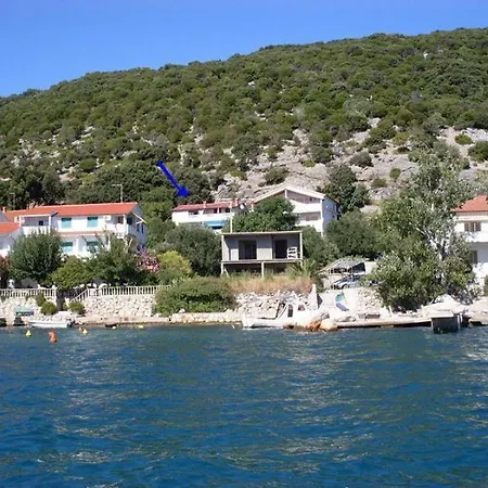 Apartment Nena *